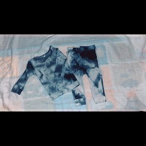 Boutique 2-piece matching unisex set!